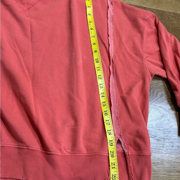 American Eagle, oversized coral sweatshirt ex small boxy lightly distressed soft - Picture 11 of 11
